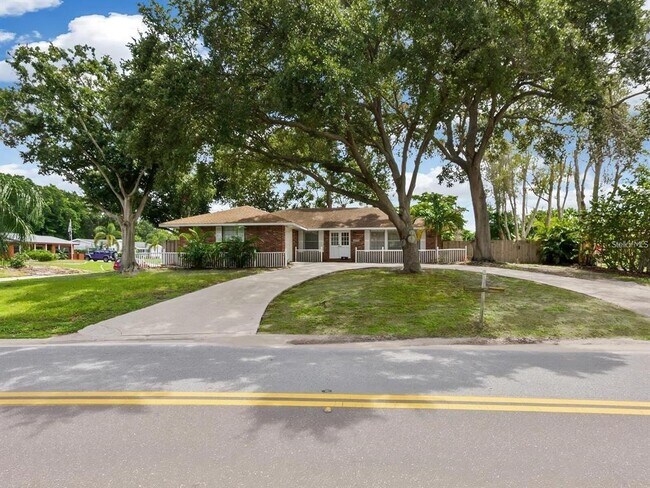 Photo - 2608 Constitution Blvd