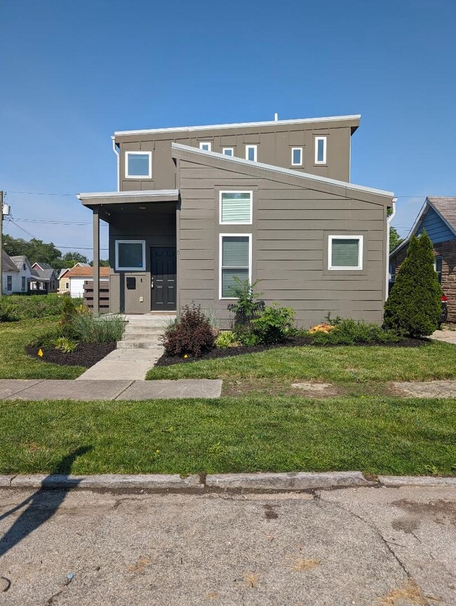 Photo - 1230 Harlan St