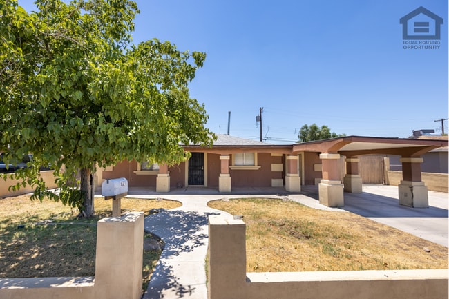 Building Photo - 3Bed/1Bath Home at 67th Ave/Indian School! RV GATE! NO HOA!