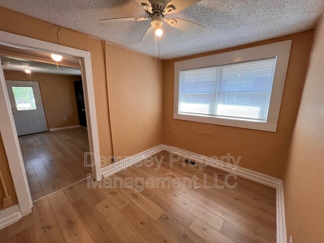 Photo - 711 36th Ave