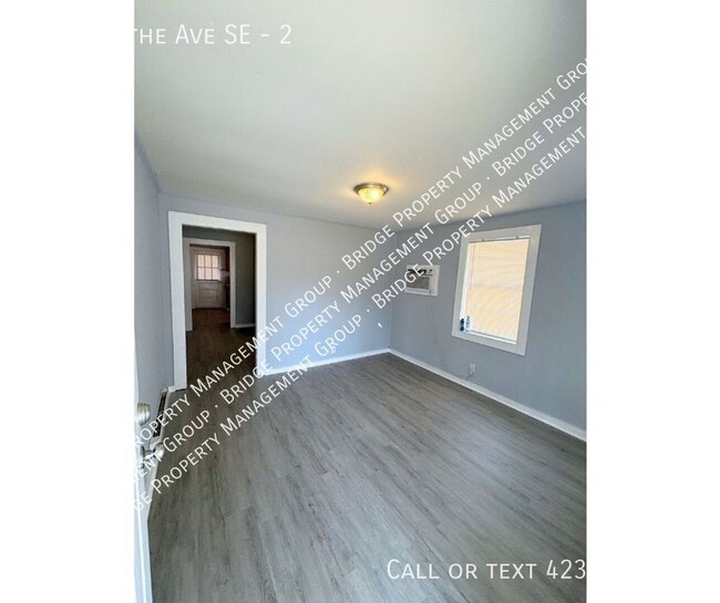 1290 Blythe Ave SE Unit 2