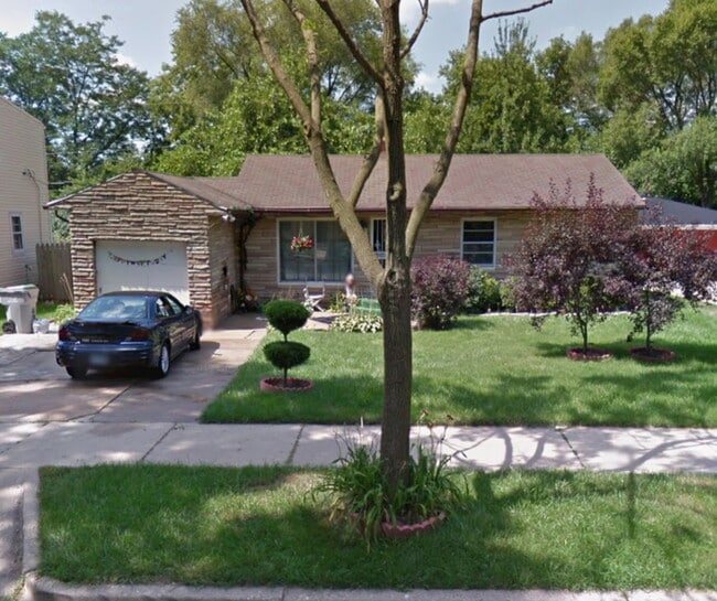 front view - 4727 N 46th St Rental