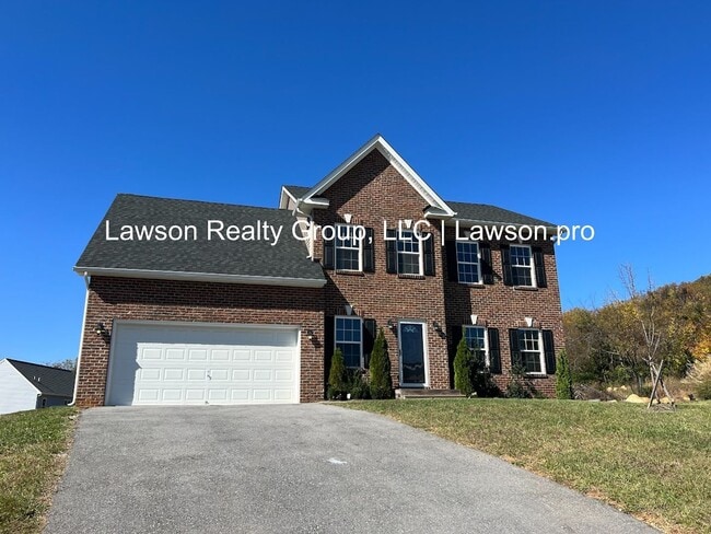 Building Photo - Newer Construction in Vinton with Incredible Mountain Views and Attached Garage