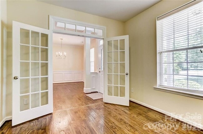 Photo - 5067 Timber Falls Dr