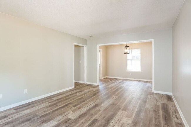 Photo - 6 80th St S Unidad B