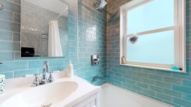 Photo - 304 Lamartine St Unit 3