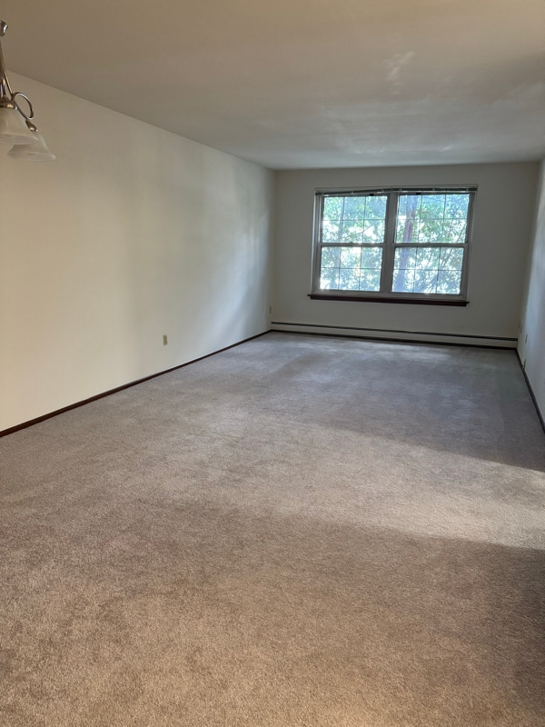Building Photo - 4333 N Oakland Ave Unit 116 Rental