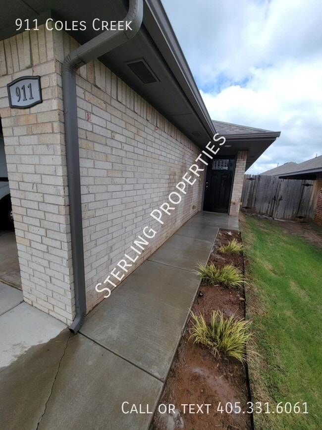 Building Photo - 911 Coles Creek