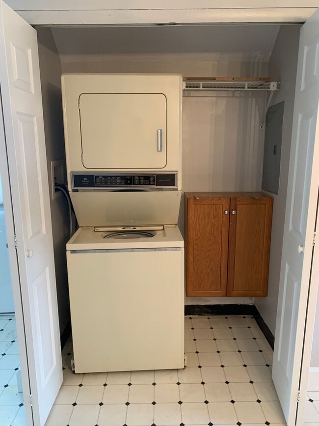 Photo - 9 Washington Ave Unit 2nd Floor