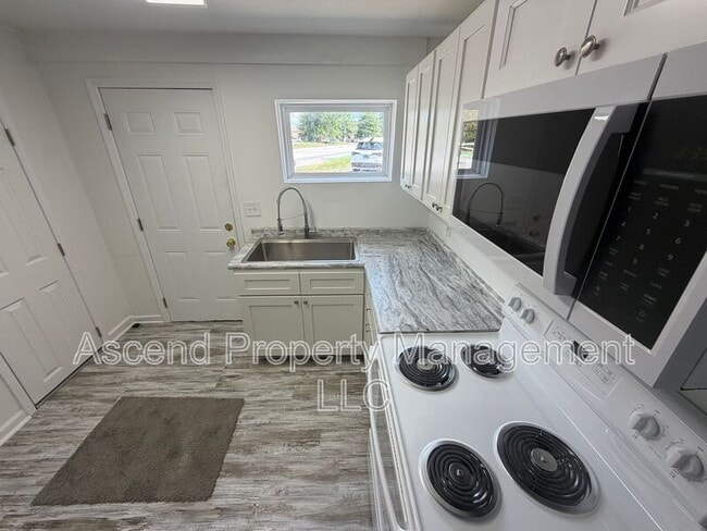 Photo - 508 Buckley St
