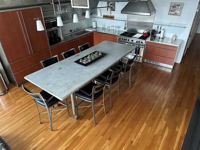 Photo - 1999 McKinney Ave Unit 1402