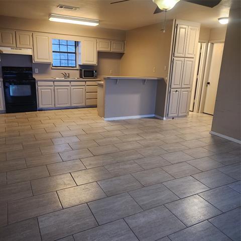 Photo - 136 Marble Ct