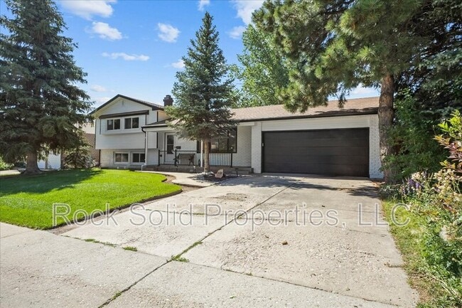 Photo - 1039 Melton St