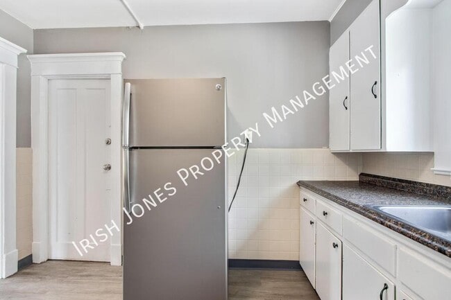 Photo - 2518 Delaware Ave