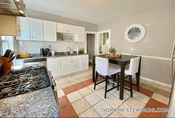 Building Photo - 9 Taft St