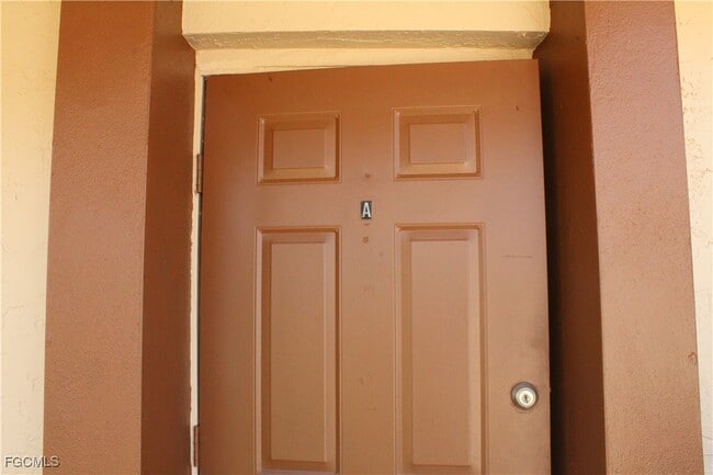 Building Photo - 511 SE 5th Pl Rental