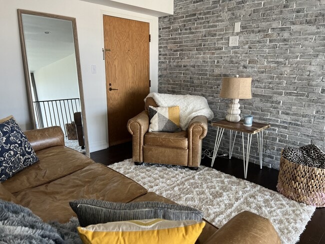 Photo - 111 Grandview Ave