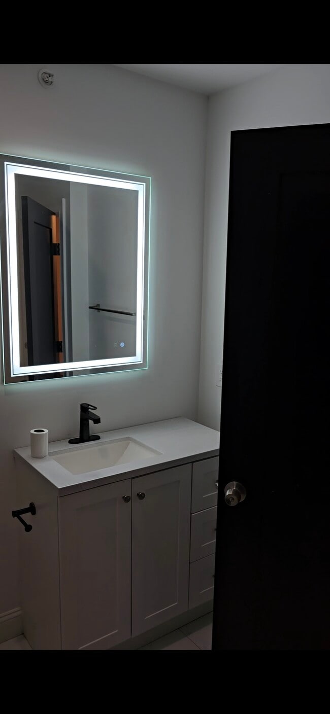 Photo - 2-4 Pearl St