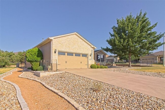 Photo - 411 Capote Peak Dr