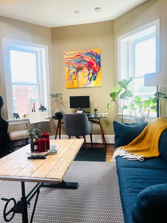 Photo - Columbia Heights Penthouse Condo | 1 Bed | 1 Bath | 600 Sf Unit 407