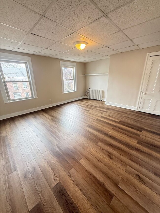 Building Photo - 115 Liberty St Unit 2