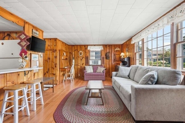 Photo - 21 Chadwell Ave