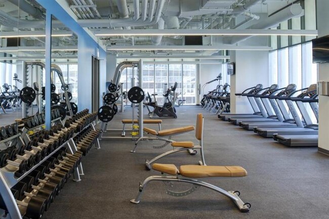 Photo - 349 E Wacker Dr