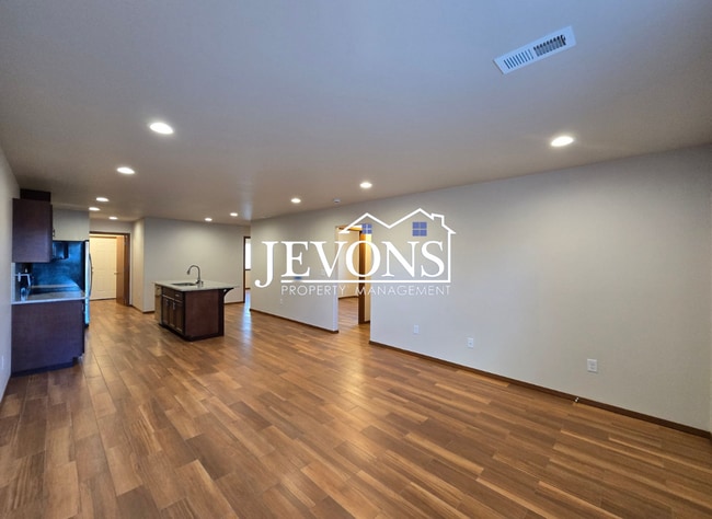 Photo - Near Downtown Yakima.