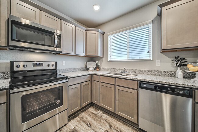Building Photo - 21155 Gosling Rd Unit 26C Rental