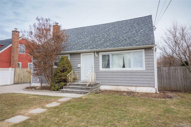 Photo - 343 Greengrove Ave