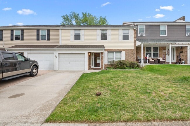 Building Photo - 6420 Thomas Paine Ct