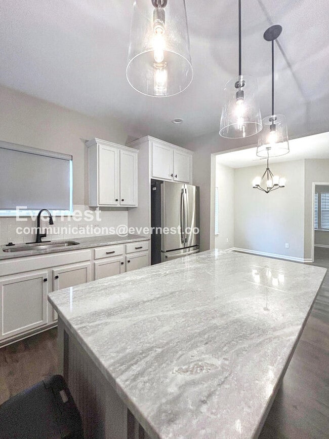 Photo - 2031 Darby View Ln