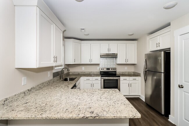 Photo - 1020 N Oakwood St