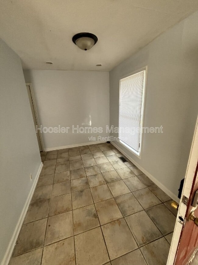 Photo - 1902 E 35th St