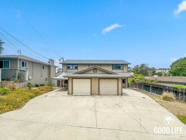 Photo - 2018 Hawkins Way Unit A