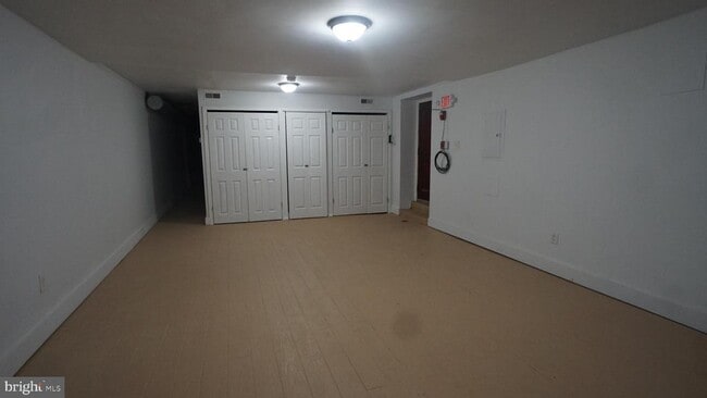 Building Photo - 1921 W Diamond St