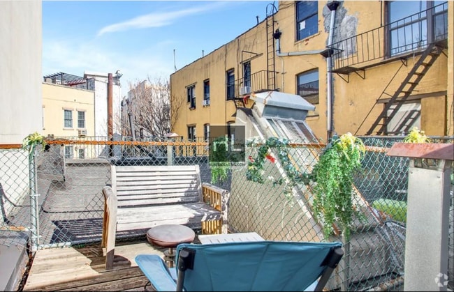 Building Photo - E 12TH ST. Unit 1 Rental