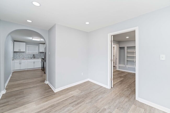 Photo - 9946 Algiers Rd