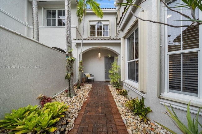 Photo - 896 Spinnaker Dr