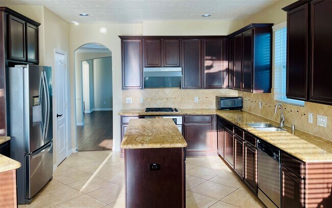 Photo - 14303 Tasmania Ct