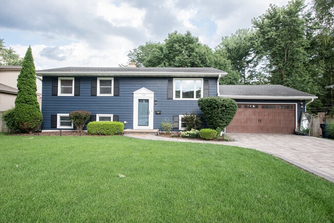 Building Photo - 1108 Emerald Dr Rental