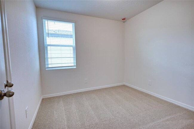 Photo - 5521 Clove Row