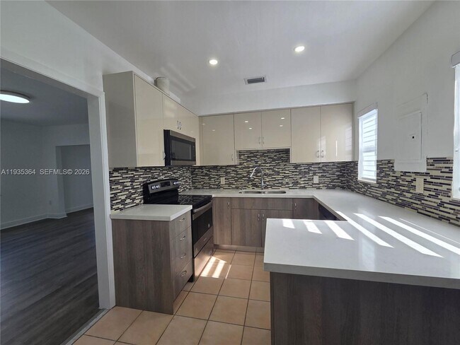 Photo - 6240 SW 21st St Unit 6242