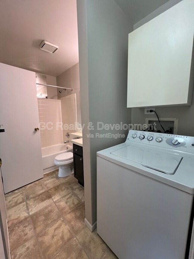Photo - 1251 Wyndham Dr Unit 104