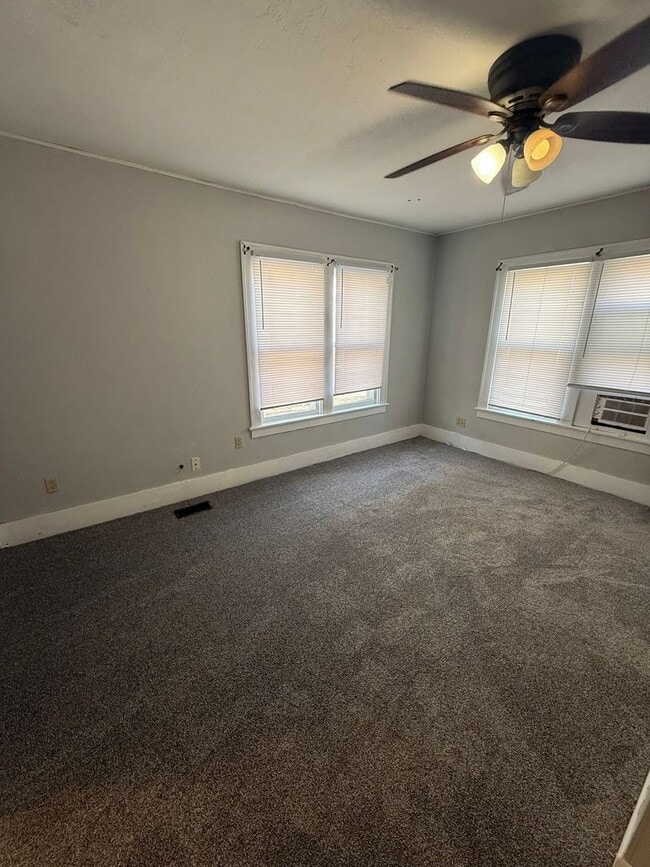 Photo - 623 W Main St Unidad 3