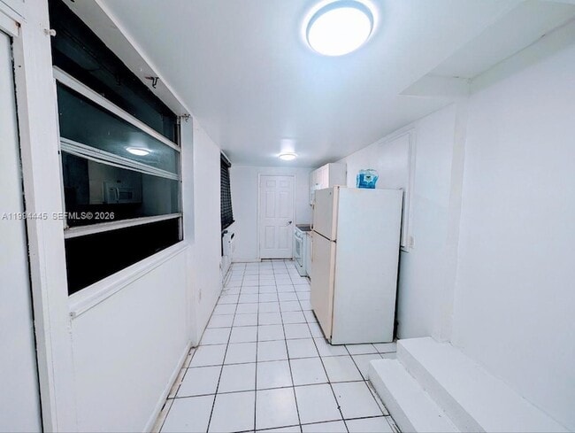 Photo - 1825 Harding St Unit 5