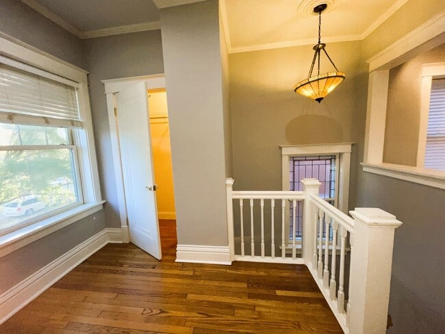 Photo - $2100 - AMAZING DESIGNED 2F UNIT LOCATED IN THE CWE!