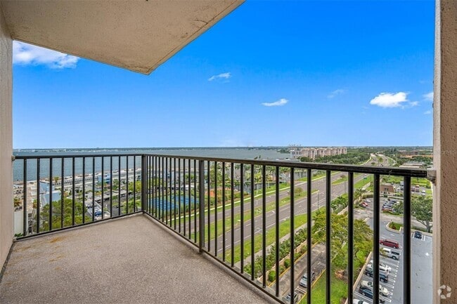 Building Photo - 5220 Brittany Dr S Unit 1409 Rental