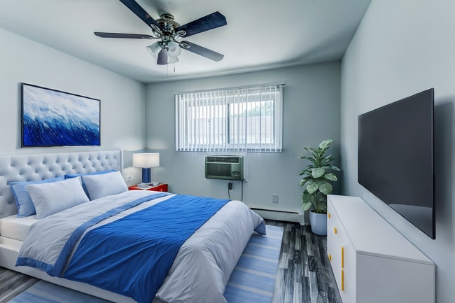 Sterling Troy Apartments