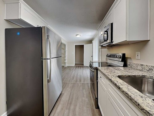 Photo - 5950 Community Rd SE